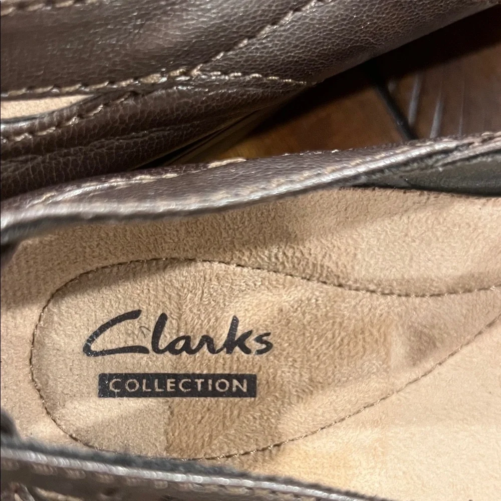 Clarks Women's Metallic Brown Loafers 8M New